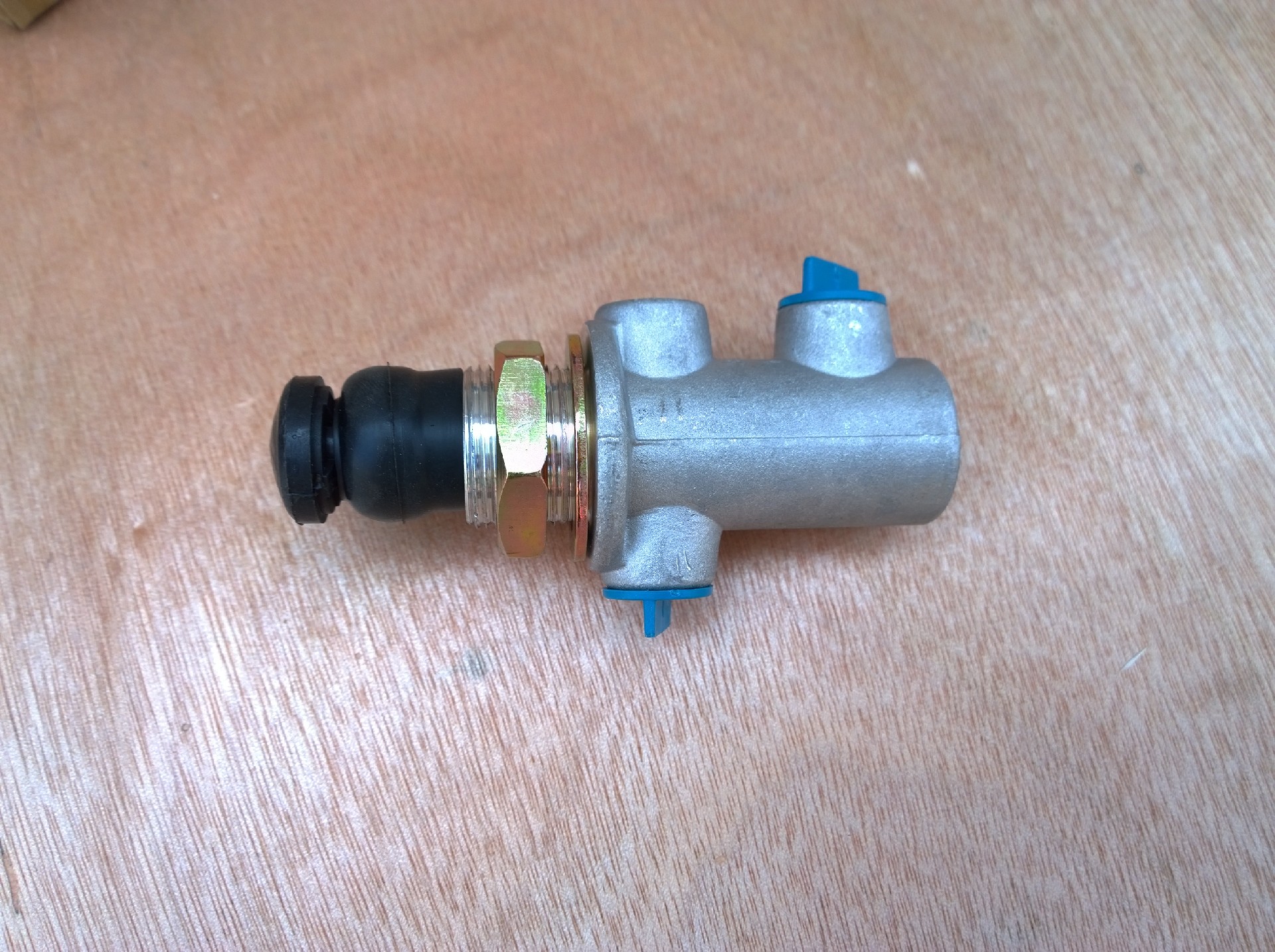 12C0026		Relief valve; assembly	valve	Loaders/Hydraulics	0.45kg