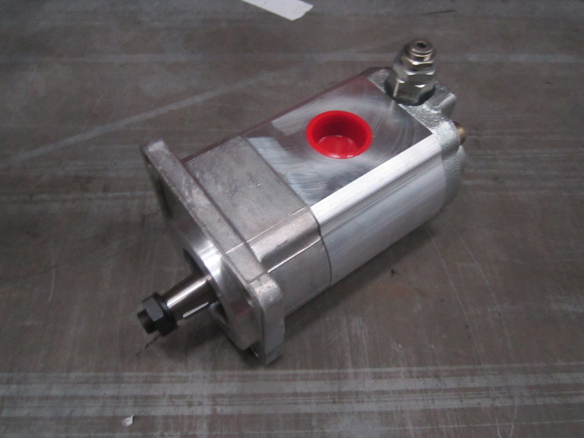 11C0256		fan drive motor