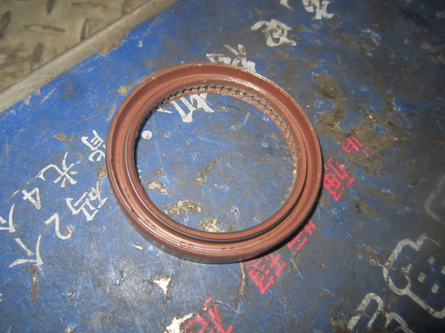 40C0596		Gear end oil seal 129916-01800