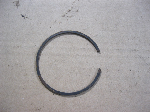 SP100046	ZF.0630513016	snap ring