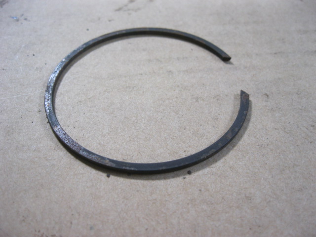 SP100046	ZF.0630513016	snap ring