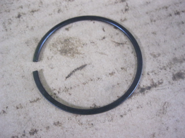 SP100047	ZF.0630513068	snap ring