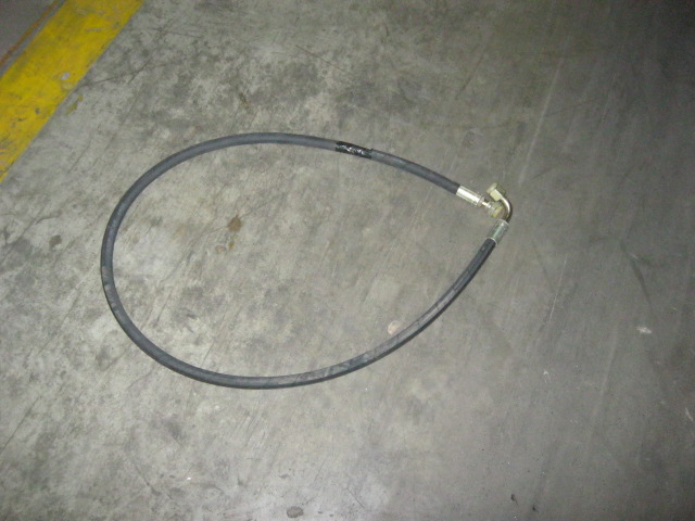 06C1390	06C1390	Hose assembly