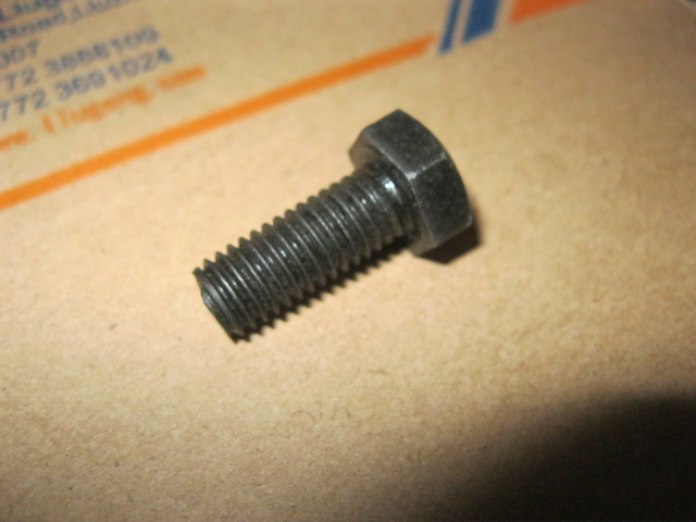 SP100100	ZF.0636015077	bolt