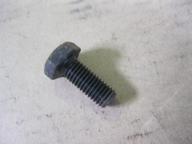 SP100103	ZF.0636015166	bolt