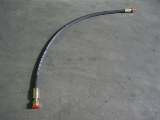 06C0261	ZL50E.9.11	Steering gear outlet hose