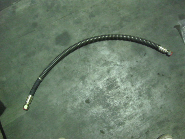 06C0326	ZL50.10.24	Hose between fork body and boom φ19