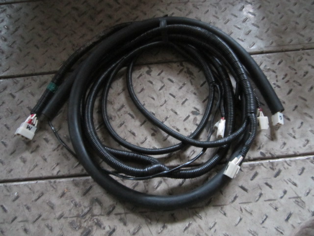 08C0303	08C0303	headlight harness