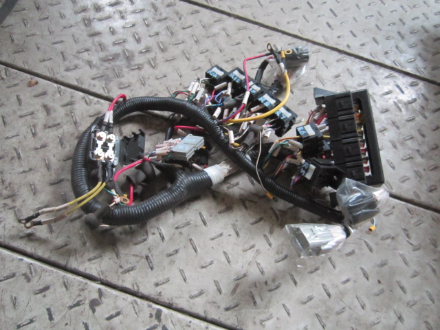 08C1251		Control box wiring harness