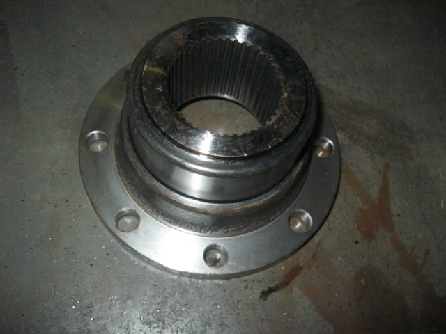 SP100433	ZF.4644303389	output flange