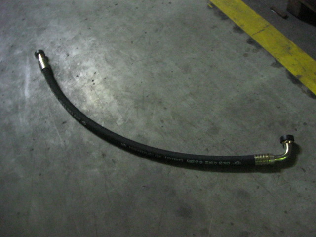 07C0007X0	ZL50C.10.5	Connecting bucket cylinder small cavity hose φ25