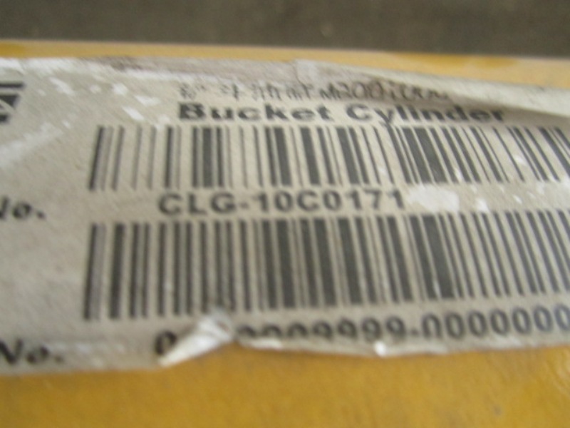 10C0171	10C0171	Bucket cylinder MB001000