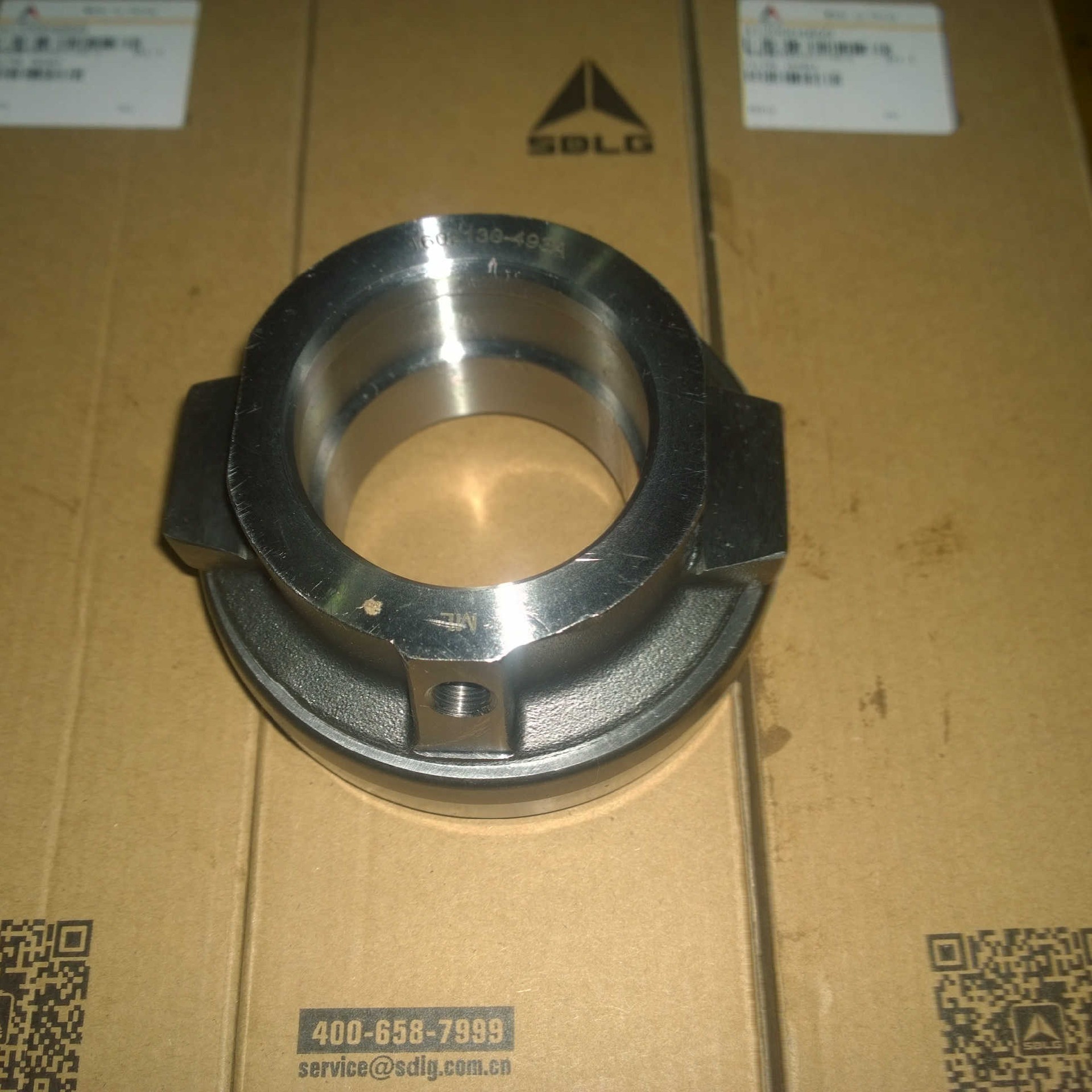 4110001121010		Release bearing and seat assembly