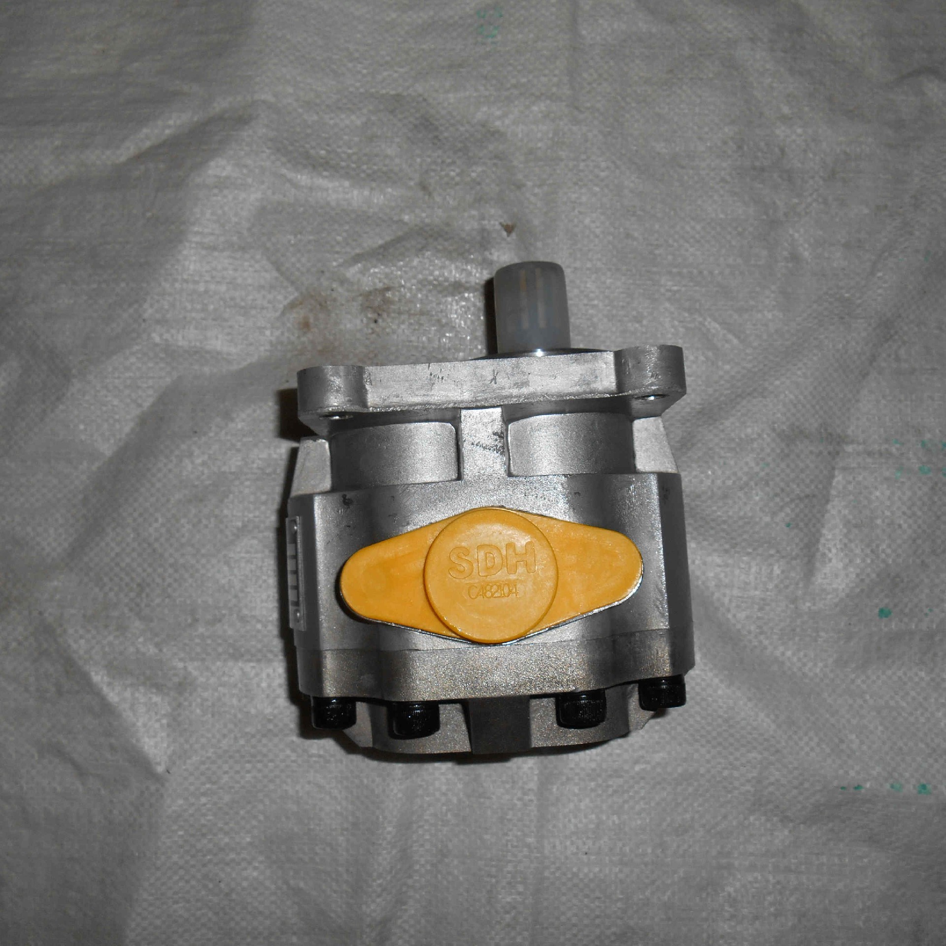 16Y-75-24000 		variable speed oil pump