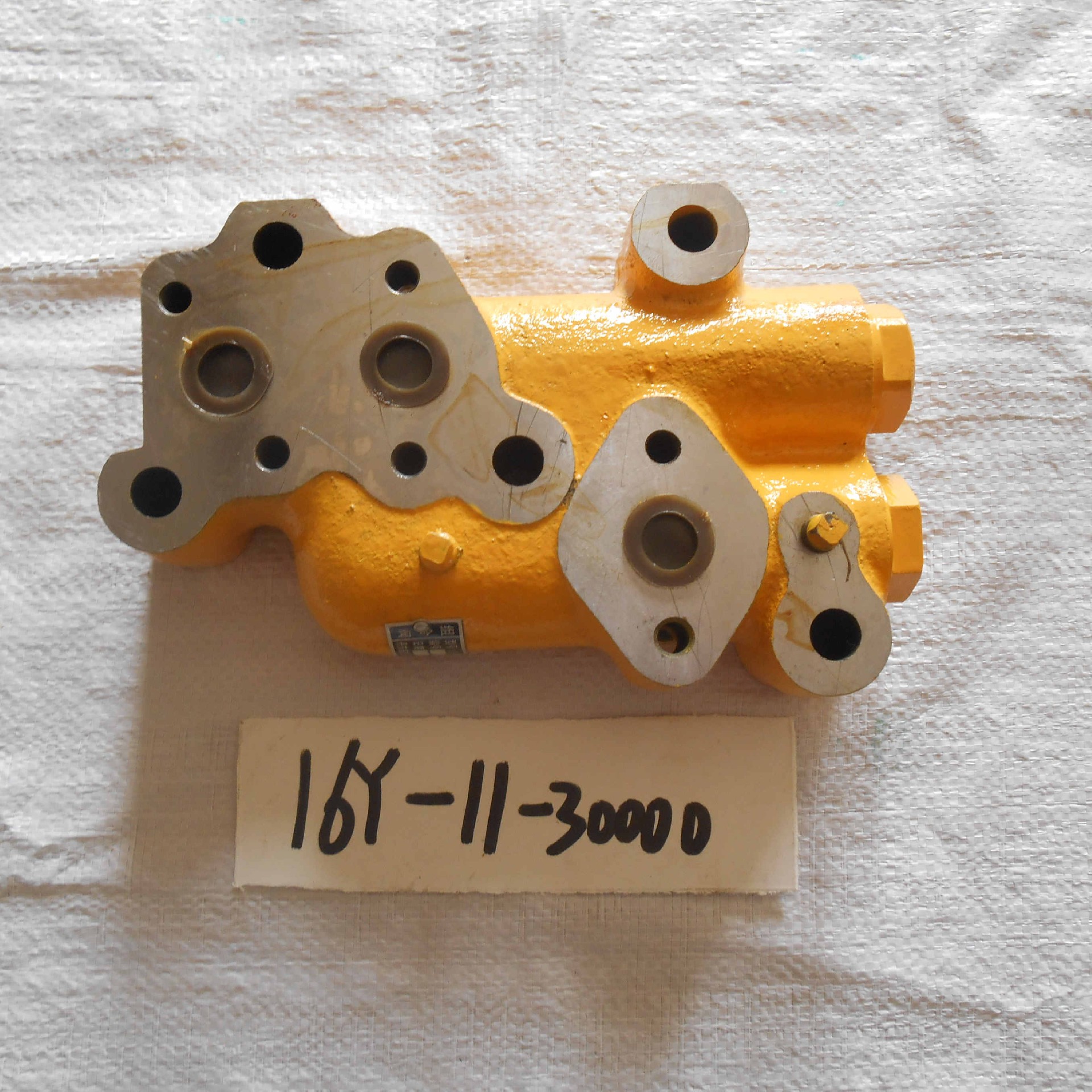 16Y-11-30000 (2)		Combination valve