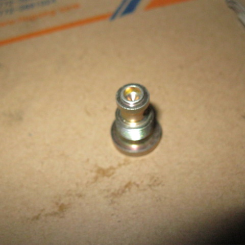 SP105875	ZF.4644306522	Throttle plug