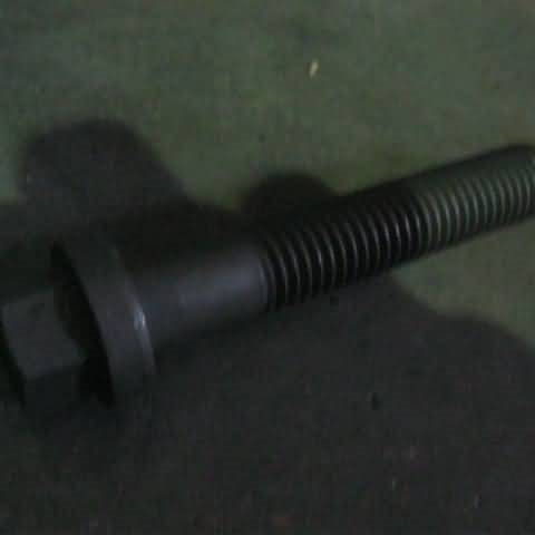 SP105991	G3917729	bolt