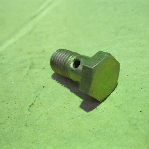 SP106041	3903035	bolt