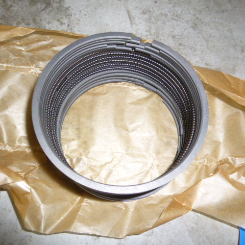 SP106204	330-1004016*	Piston Ring Assembly