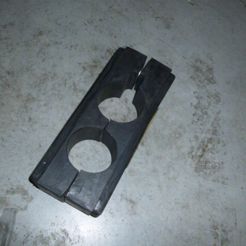 09C0109	09C0109	Pipe clamp assembly