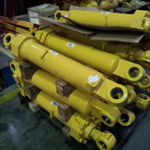 10C0057X0		bucket cylinder