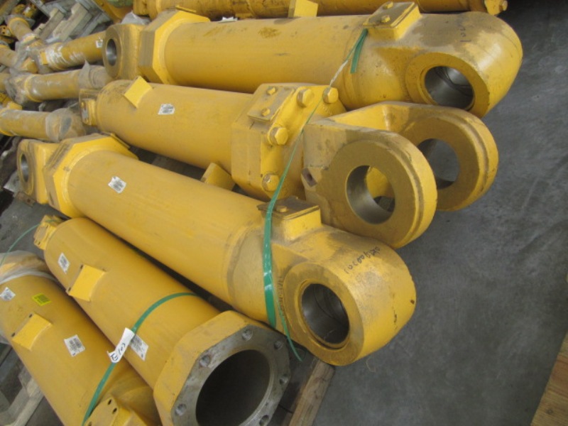 10C0062X0		Boom cylinder