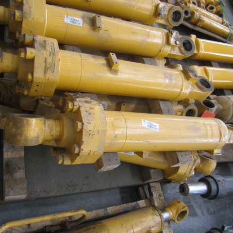 10C0071X0		bucket cylinder