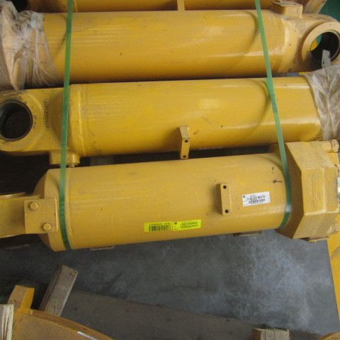 10C0182		bucket cylinder; fittings