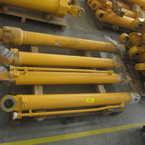 10C0203X0		Boom cylinder