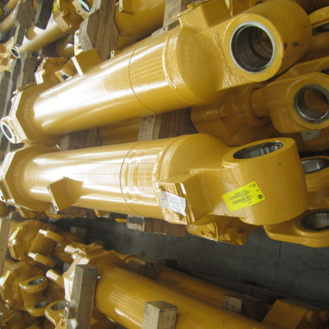 10C0207X0		Boom cylinder