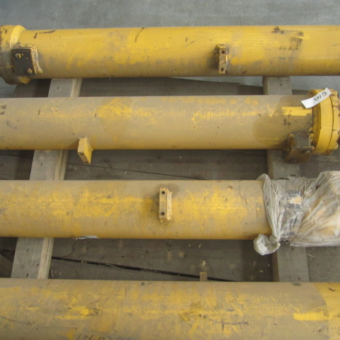 10C0255X0		Right boom cylinder