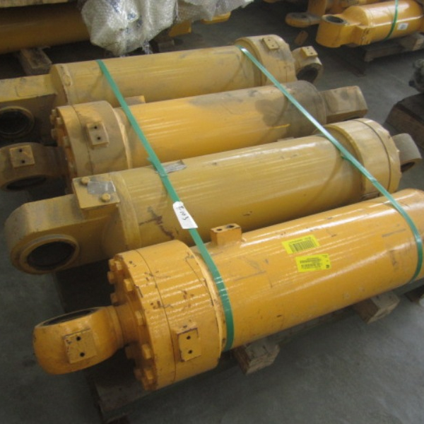 10C0304X0		bucket cylinder