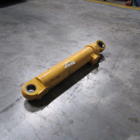 10C0418		Loading and unloading fork cylinders; fittings