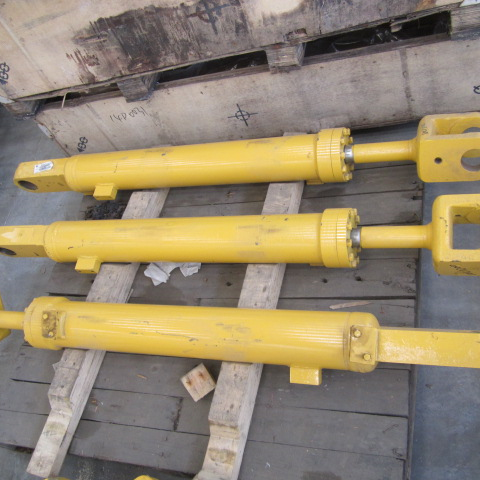 10C1200		Bucket cylinder; ASSY