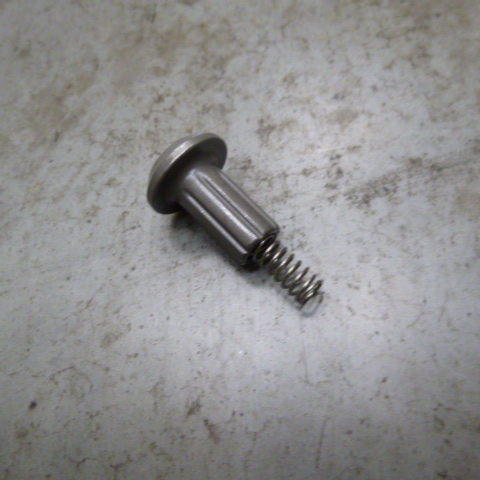 12C1316	3513-372	one-way valve; fitting