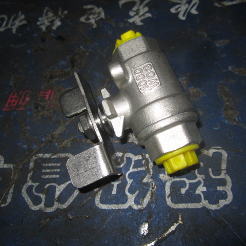 12C2179	2PC-Q11F-64P-1/4-T	Ball valve; 2-G1/4 ball valve, butterfly handle. HEX22.; ASSY