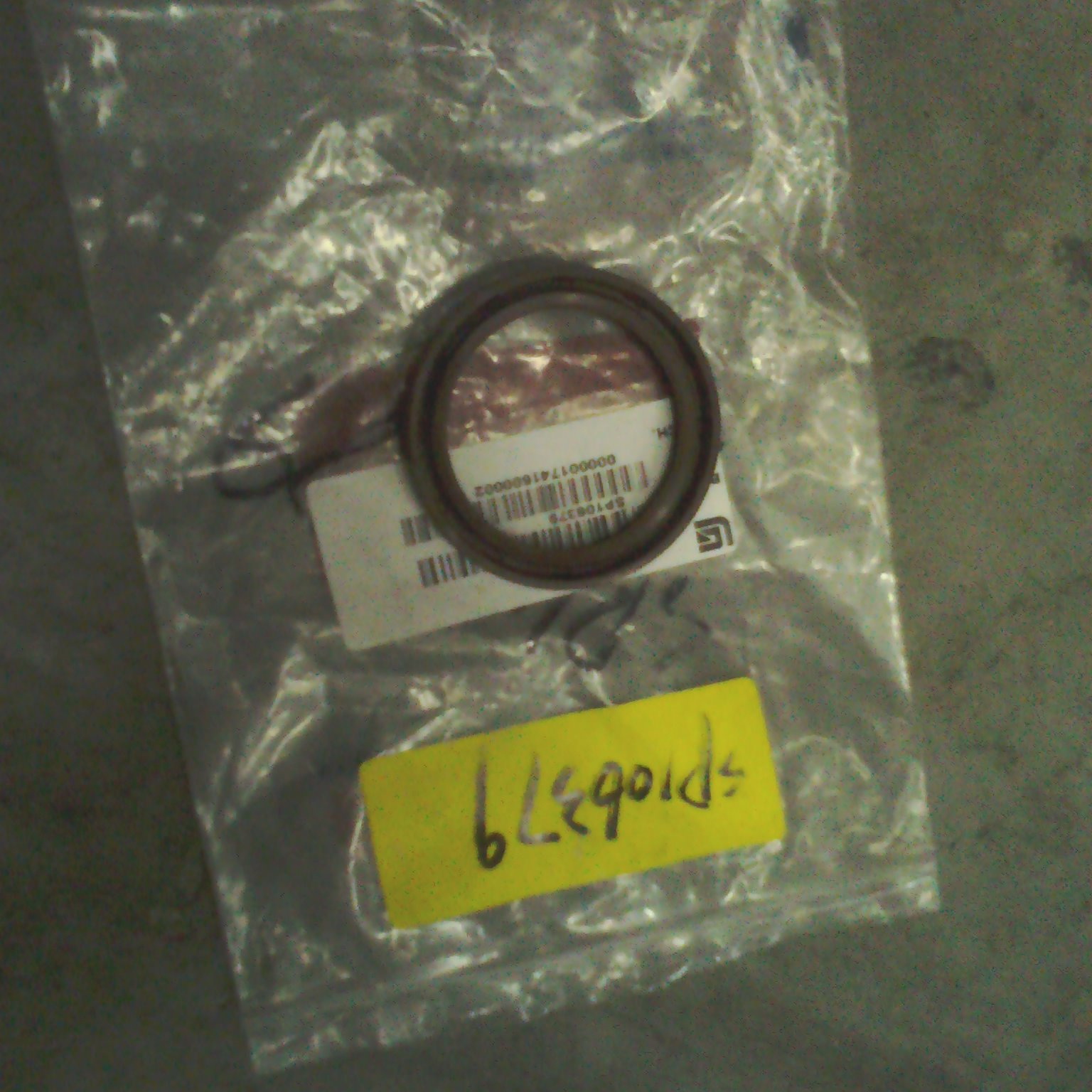 SP106379	90003070092	Shaft oil seal